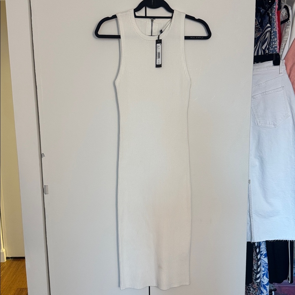NWT Alice + Olivia Brooklynne Ribbed Midi Dress - Picture 4 of 9